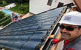 Aktuálně: Na jihu Čech vyrostla první instalace solárních tašek HanTile, které se zaplatí samy