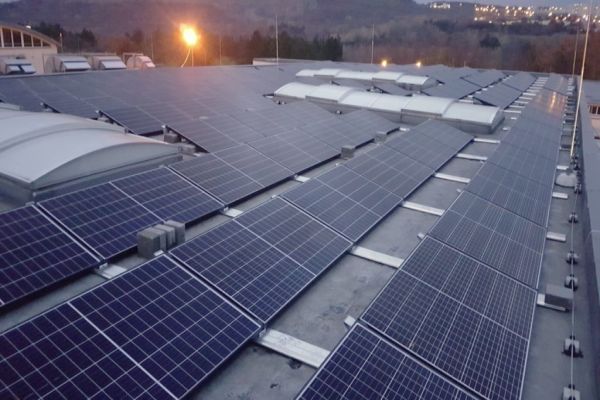 SUNLUX úspěšně realizoval optimalizaci střešní fotovoltaické elektrárny pomocí řešení Tigo