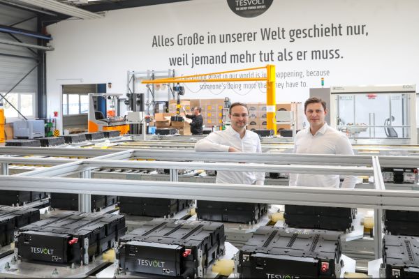 Tesvolt zahájil výrobu v první evropské gigatovárně na bateriové systémy