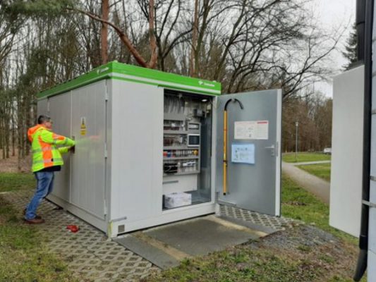 V Plzni testují bateriovou nabíjecí stanici