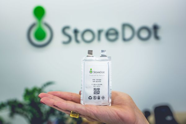 StoreDot slibuje extrémně rychlé nabíjení lithiových baterií