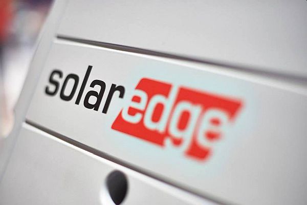 10 dobrých důvodů, proč střídače SolarEdge drtí konkurenci