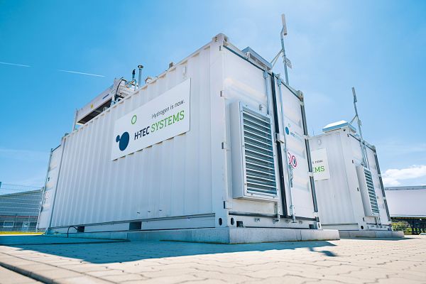 Solar Global jako první v Česku otevírá cestu zelenému vodíku vyráběnému ze solární energie