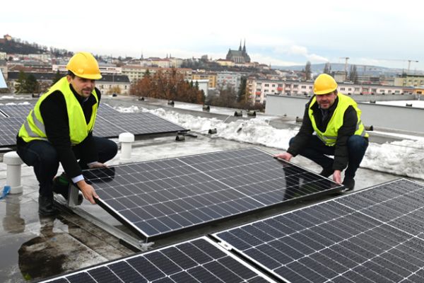 3 miliardy: Brno bude masívně investovat do solárů a zeleného vodíku v rámci energetické proměny města