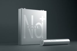 CATL uvedl do provozu novou gigatovárnu na baterie v Německu 
