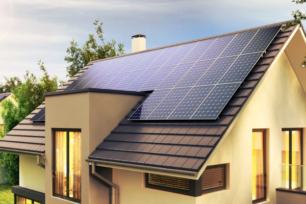 Šest důvodů, proč se vyplatí investovat do střešní fotovoltaiky