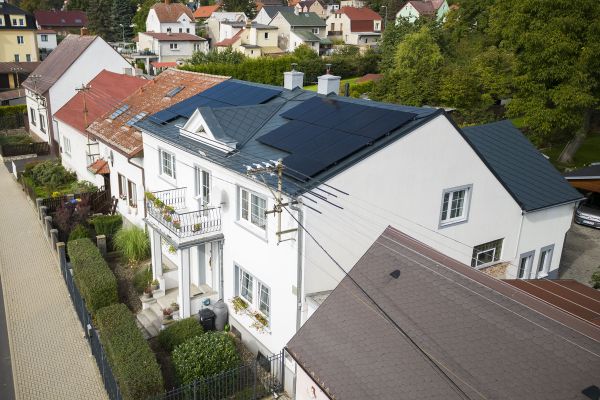 Fotovoltaika do 30 dní? Na český trh vstupuje silný hráč s nadnárodním know-how  