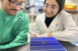 33,20 %: Vědcům se podařilo vyvinout nový “tandemový” solární článek s rekordní účinností