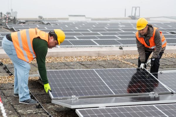 Ve Vídni se bude vyrábět solární energie na střeše radnice
