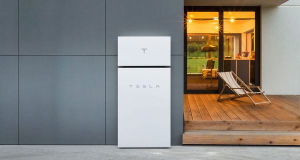 Tesla uvádí na trh vylepšený akumulátor pro domácnosti Powerwall 3