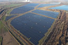 180 kilometrů od Prahy vznikla největší fotovoltaická elektrárna v Evropě