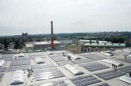 Praze vyrostla další obří solární elektrárna s využitím špičkových technologií